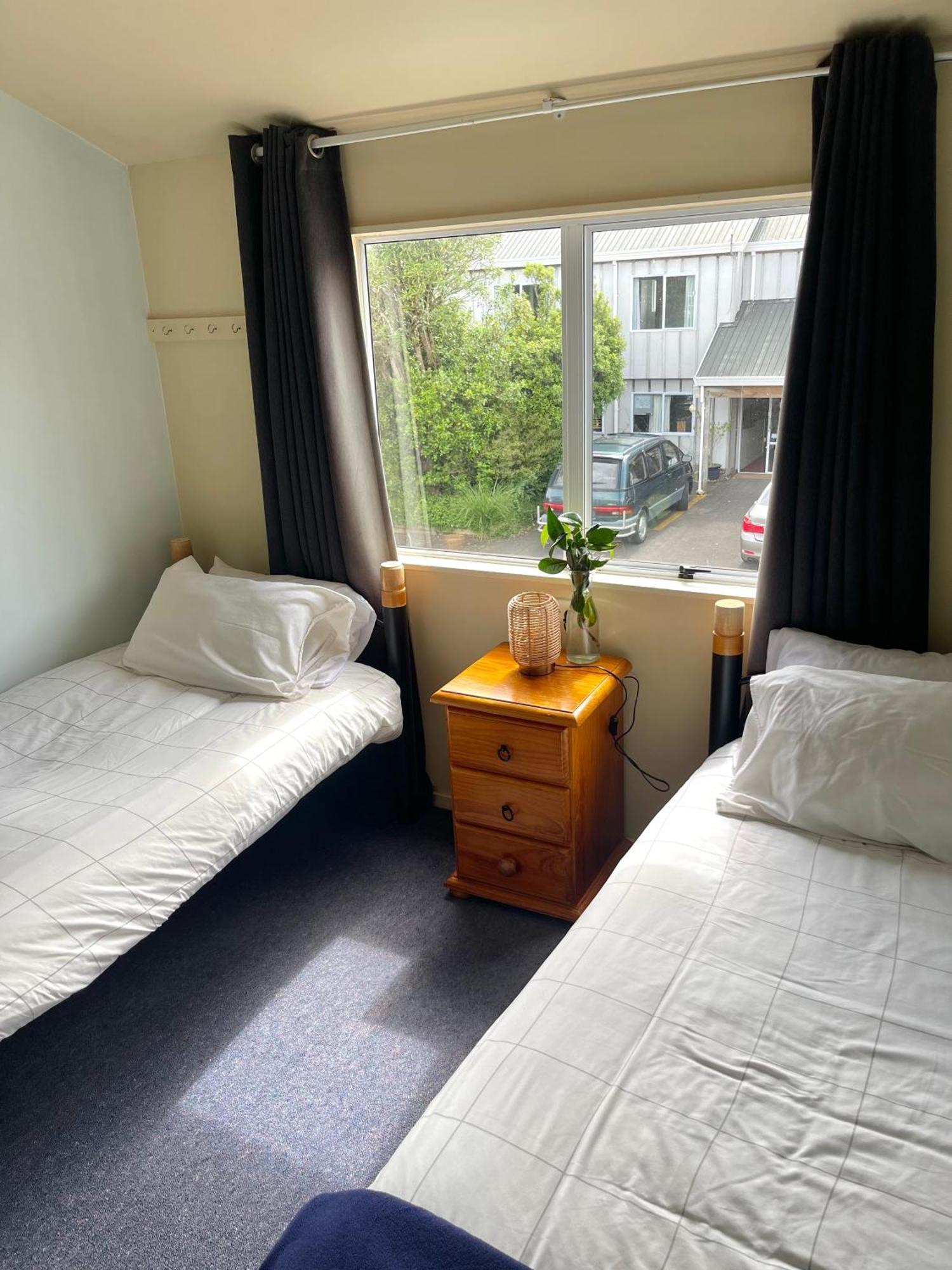 Howards Mountain Lodge Нешънъл Парк Стая снимка